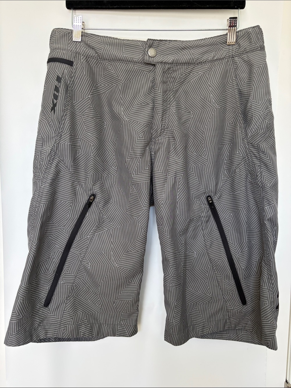 Fox Racing Mountain Biking Shorts Gray Striped 34